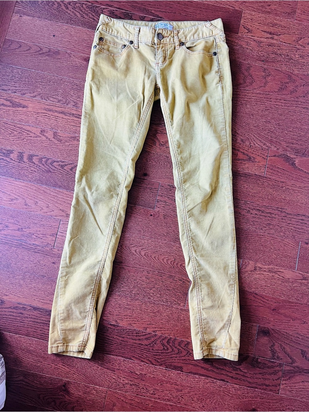Free People Sage corduroy skinny jeans – size 26…. $30